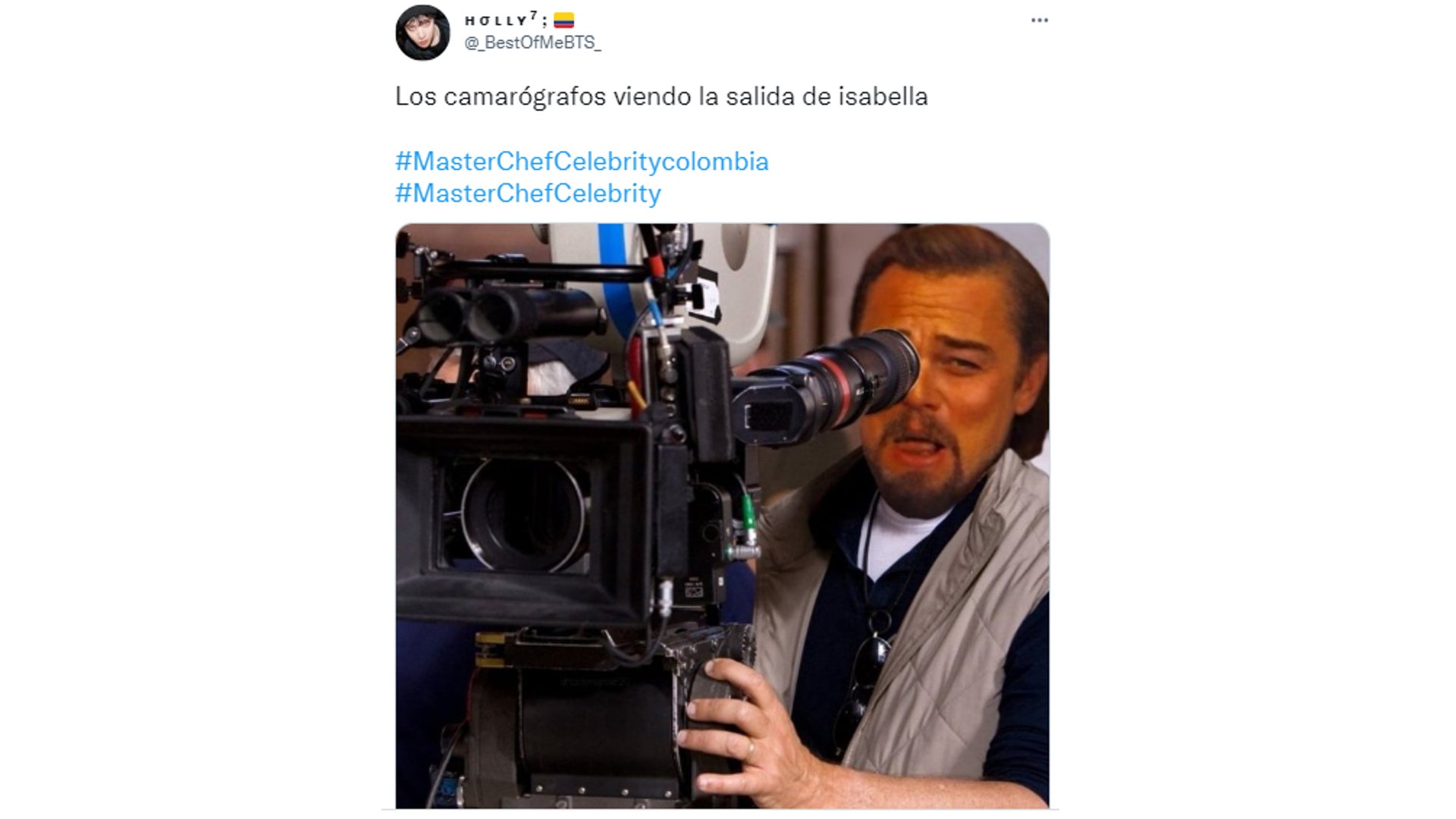 meme Isabella Santiago